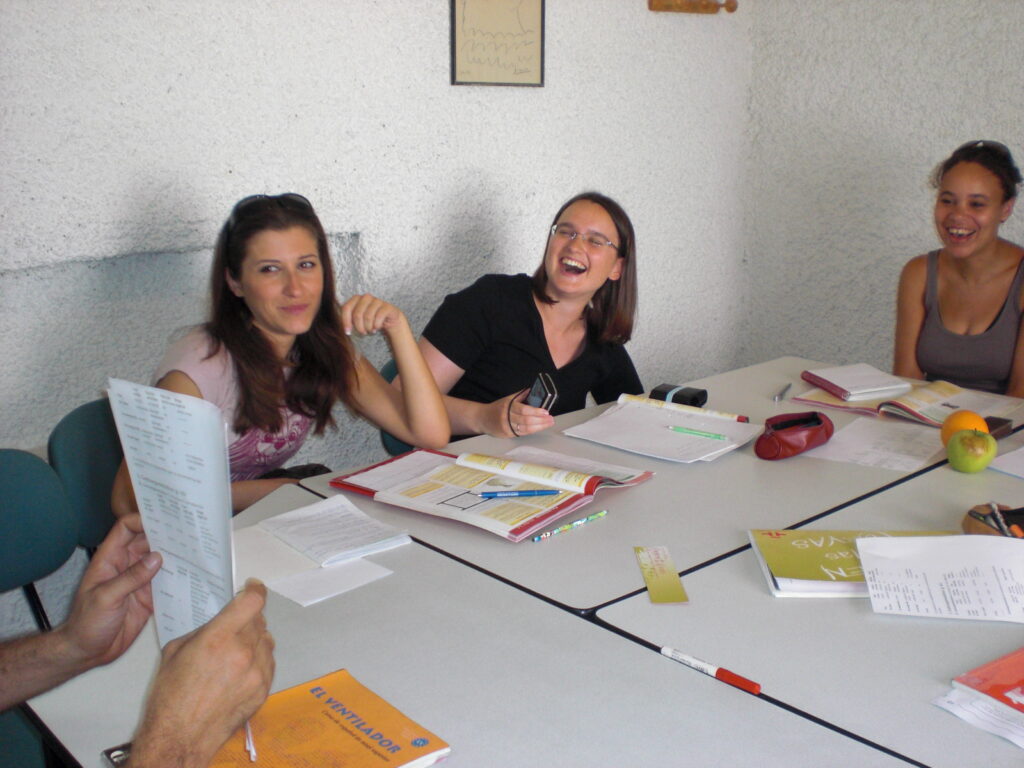 Una clase de español divertida
